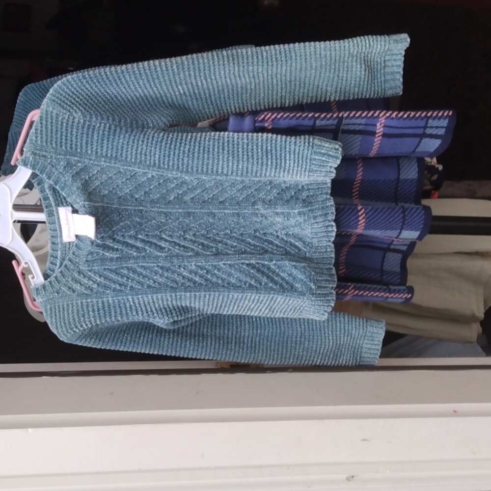 Sweater & skirt set